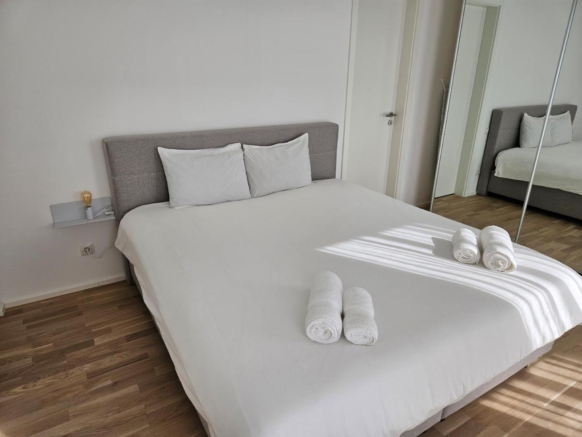 New Spacious Two Bedroom Center With Parking, Near Public Transport 룩셈부르크 외부 사진